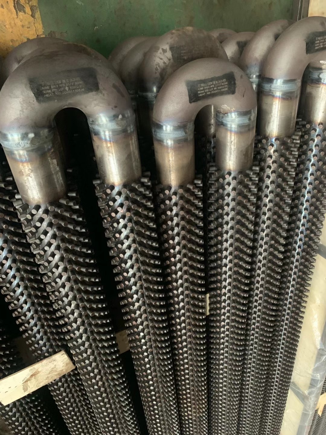 管子Φ63.5×4 ，材質(zhì)12Cr1MoVG，用于低溫再熱器