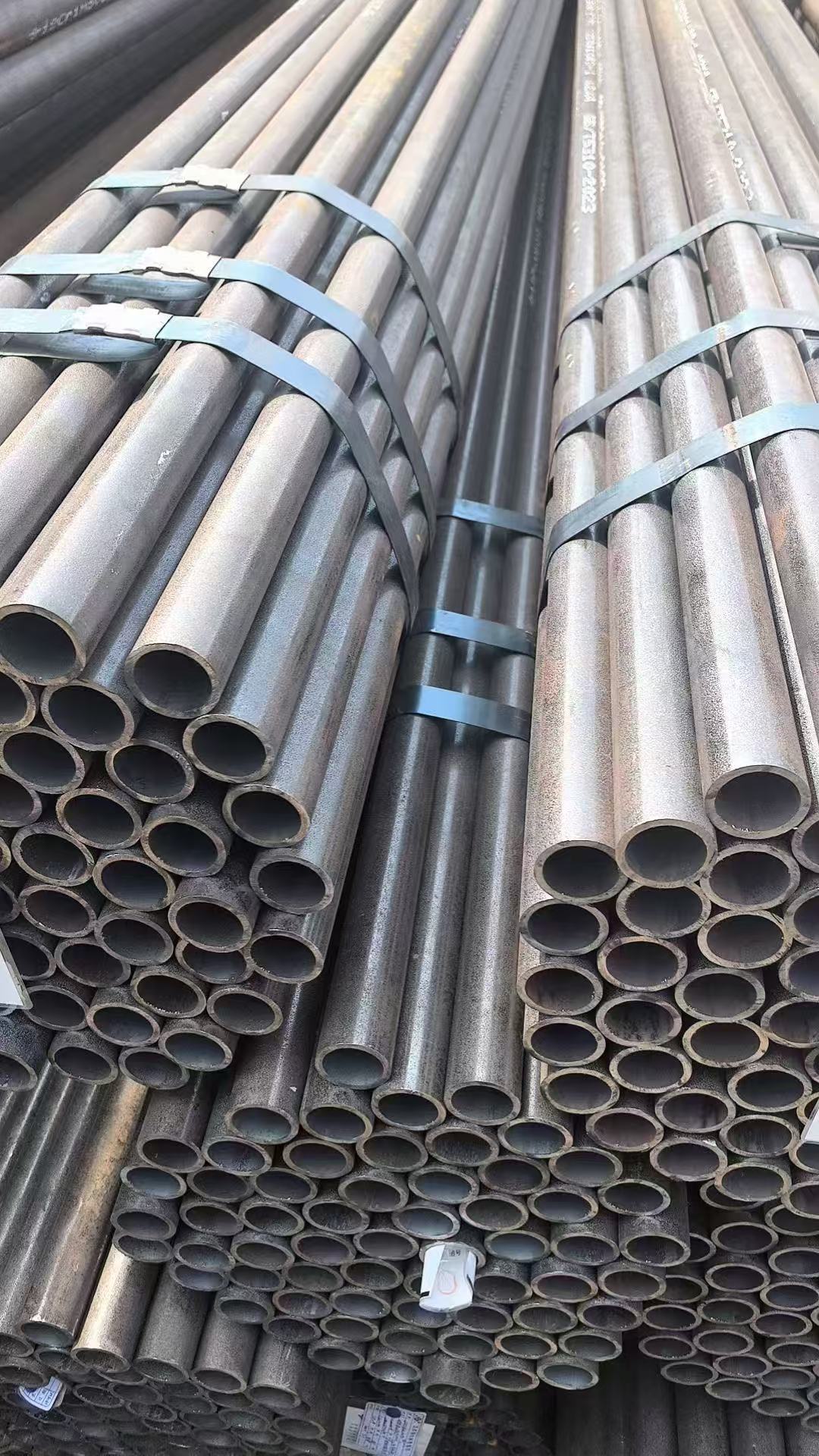 低溫再熱器管 Φ57×4.5mm,材質(zhì)：12Cr1MoVG。含材質(zhì)證明、出廠合格證，水壓試驗、通球報告等資料